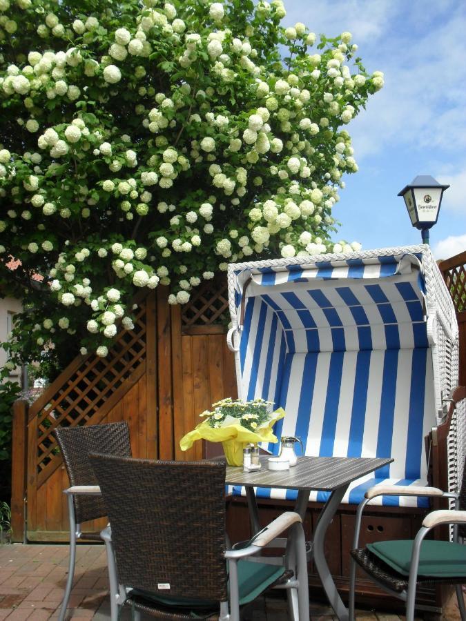 Hotel-Pension Zur Mole Wiek auf Ruegen Luaran gambar