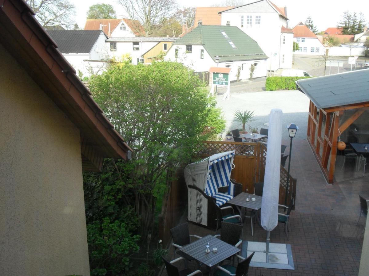 Hotel-Pension Zur Mole Wiek auf Ruegen Luaran gambar